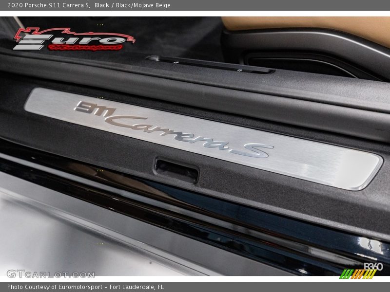 Black / Black/Mojave Beige 2020 Porsche 911 Carrera S