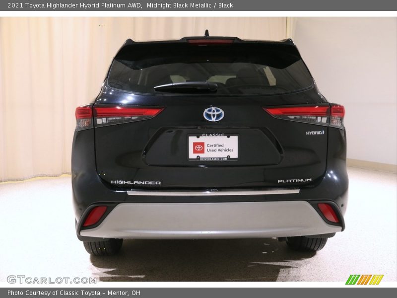 Midnight Black Metallic / Black 2021 Toyota Highlander Hybrid Platinum AWD