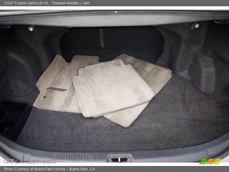 Titanium Metallic / Ash 2007 Toyota Camry LE V6
