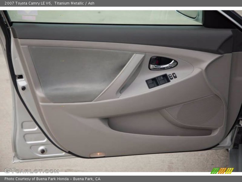 Titanium Metallic / Ash 2007 Toyota Camry LE V6