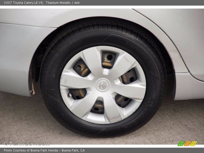 Titanium Metallic / Ash 2007 Toyota Camry LE V6