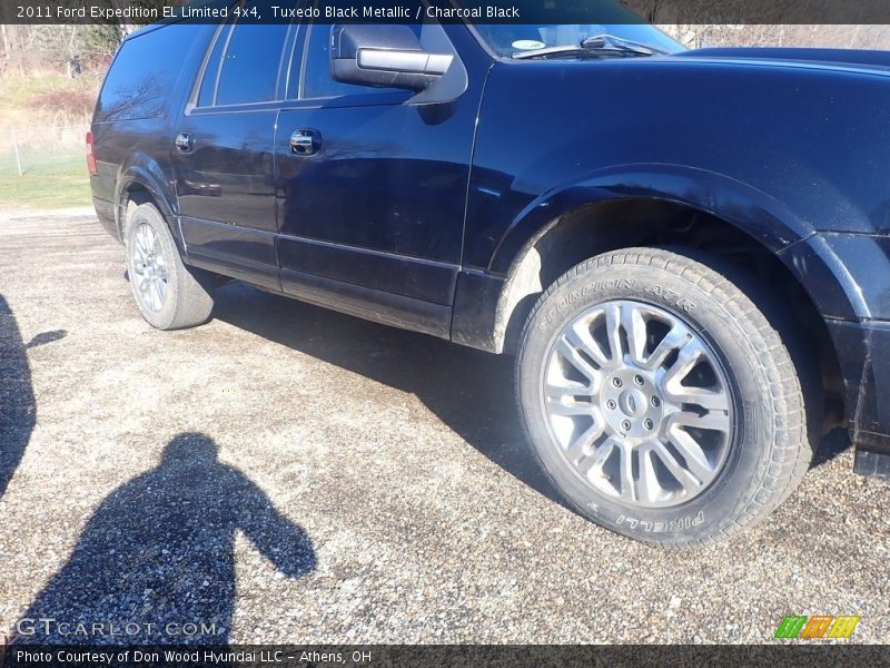 Tuxedo Black Metallic / Charcoal Black 2011 Ford Expedition EL Limited 4x4