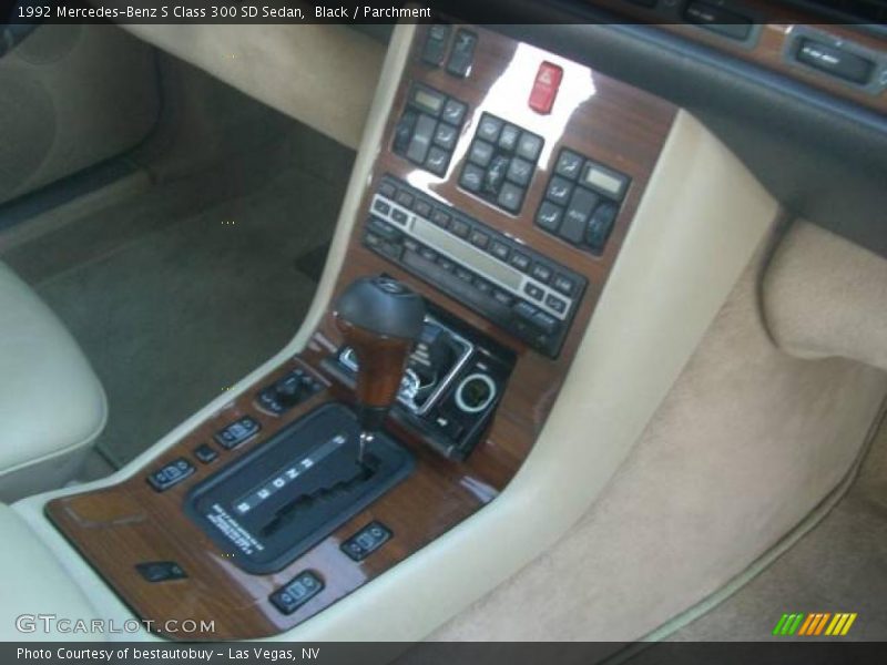 Black / Parchment 1992 Mercedes-Benz S Class 300 SD Sedan