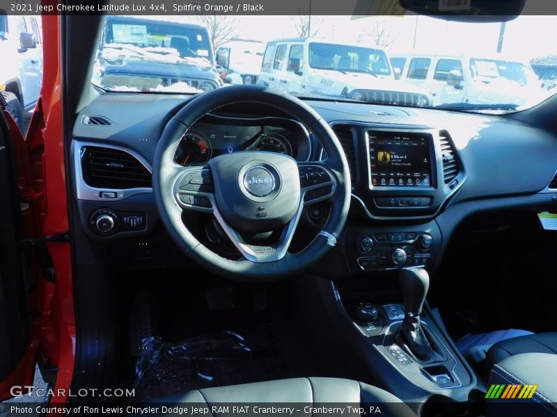 Spitfire Orange / Black 2021 Jeep Cherokee Latitude Lux 4x4