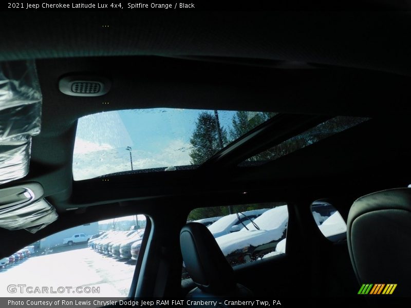 Spitfire Orange / Black 2021 Jeep Cherokee Latitude Lux 4x4