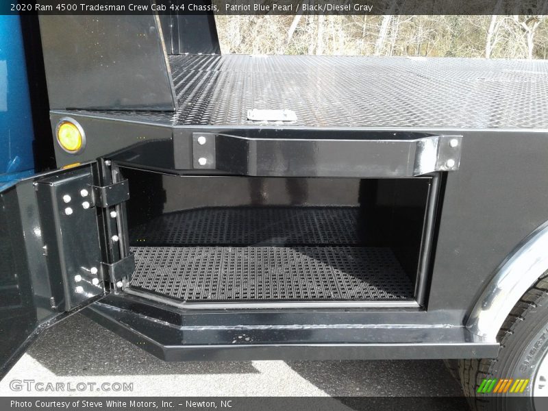 Patriot Blue Pearl / Black/Diesel Gray 2020 Ram 4500 Tradesman Crew Cab 4x4 Chassis