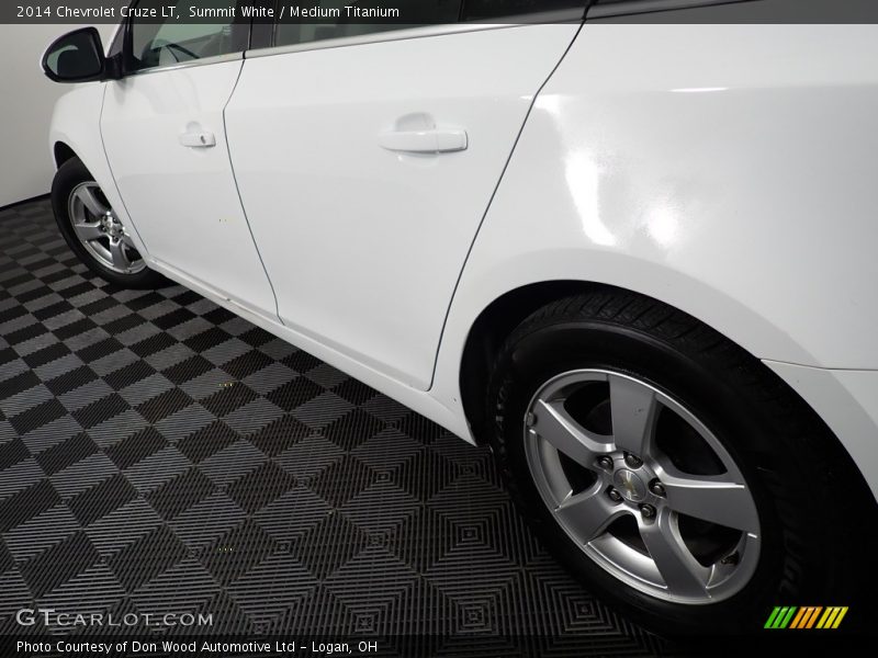 Summit White / Medium Titanium 2014 Chevrolet Cruze LT
