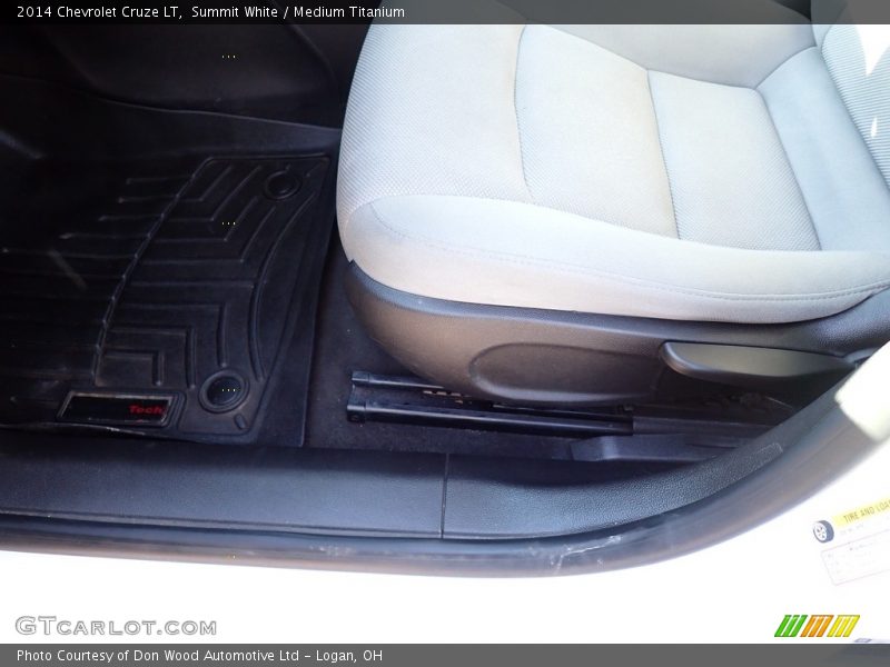 Summit White / Medium Titanium 2014 Chevrolet Cruze LT