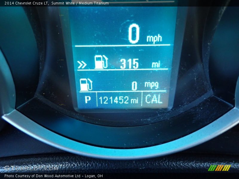 Summit White / Medium Titanium 2014 Chevrolet Cruze LT