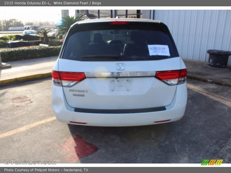 White Diamond Pearl / Beige 2015 Honda Odyssey EX-L