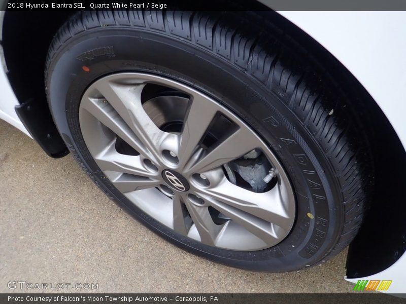 Quartz White Pearl / Beige 2018 Hyundai Elantra SEL