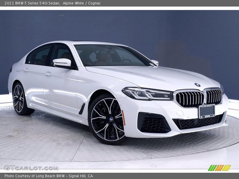 Alpine White / Cognac 2021 BMW 5 Series 540i Sedan