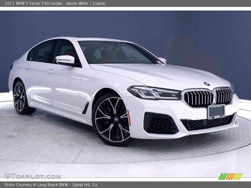 Alpine White / Cognac 2021 BMW 5 Series 540i Sedan