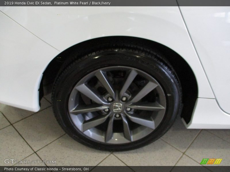 Platinum White Pearl / Black/Ivory 2019 Honda Civic EX Sedan