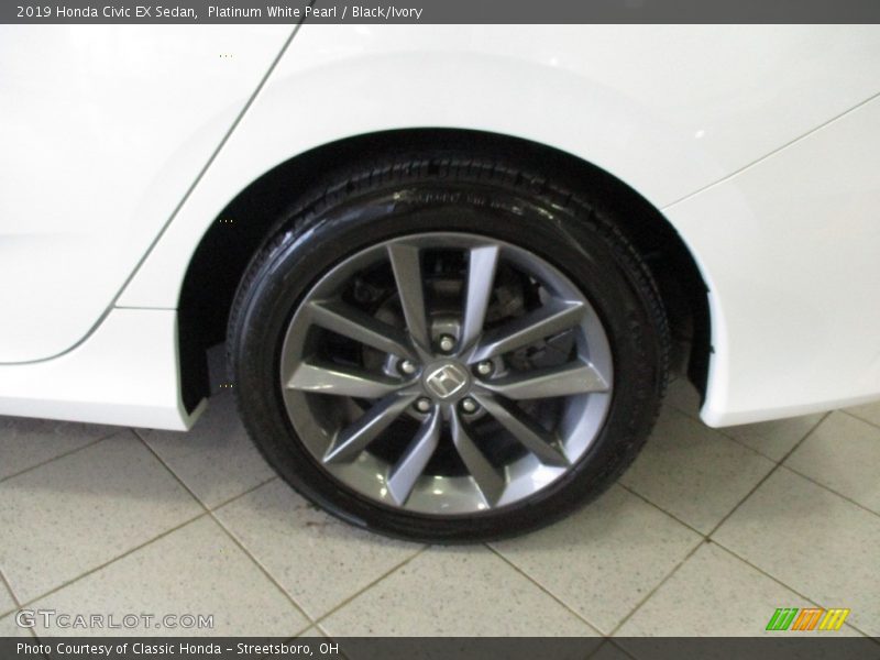 Platinum White Pearl / Black/Ivory 2019 Honda Civic EX Sedan