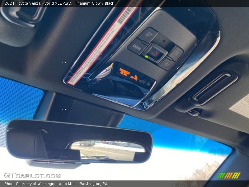 Titanium Glow / Black 2021 Toyota Venza Hybrid XLE AWD