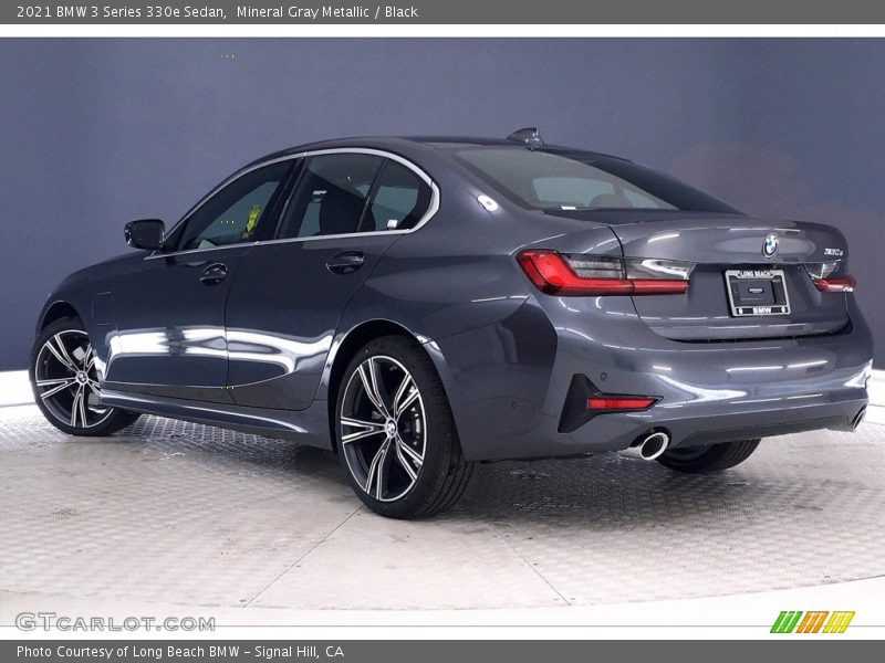 Mineral Gray Metallic / Black 2021 BMW 3 Series 330e Sedan