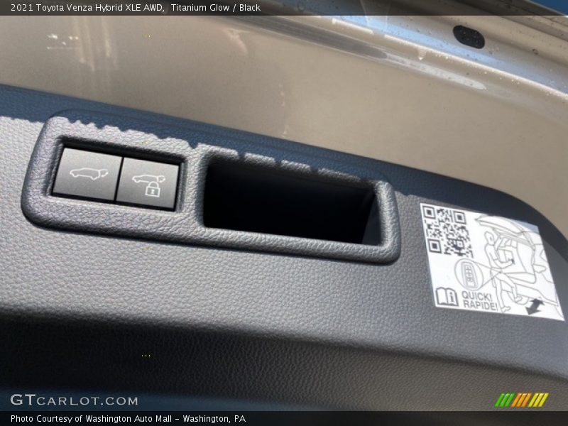 Titanium Glow / Black 2021 Toyota Venza Hybrid XLE AWD