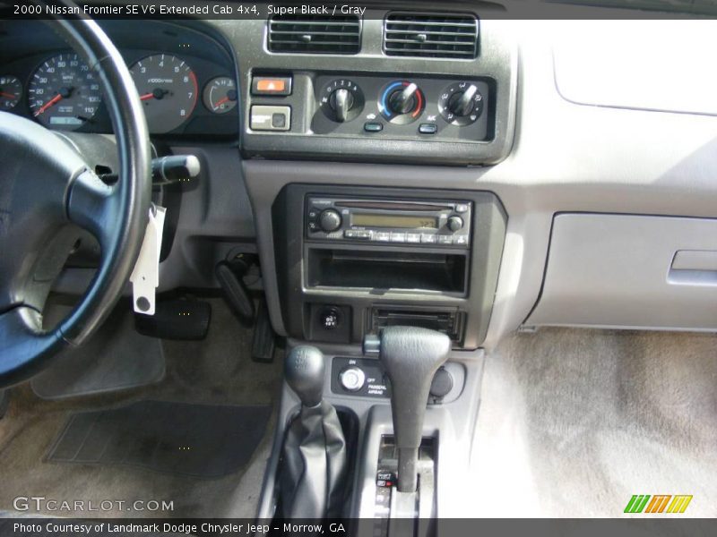 Super Black / Gray 2000 Nissan Frontier SE V6 Extended Cab 4x4