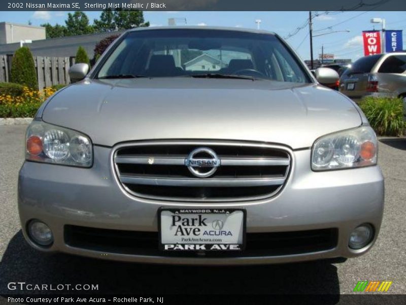 Sterling Mist Metallic / Black 2002 Nissan Maxima SE