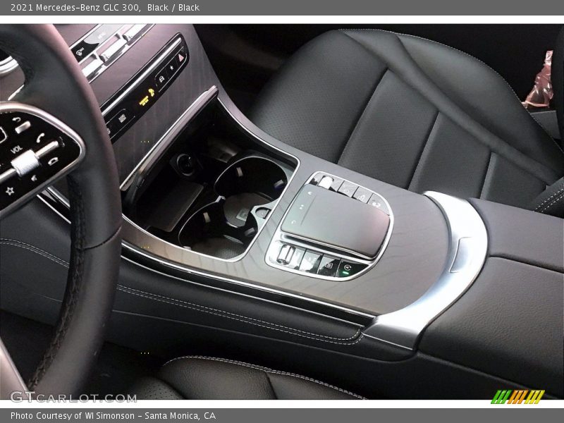 Black / Black 2021 Mercedes-Benz GLC 300