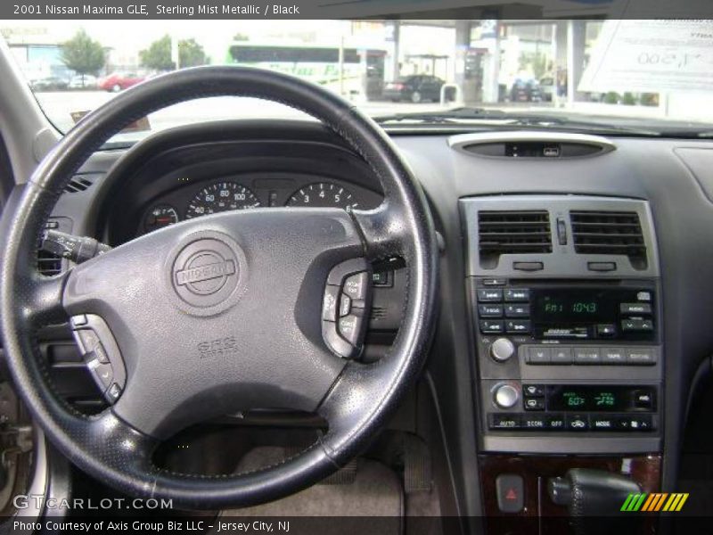 Sterling Mist Metallic / Black 2001 Nissan Maxima GLE