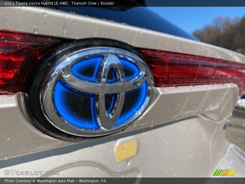 Titanium Glow / Boulder 2021 Toyota Venza Hybrid LE AWD