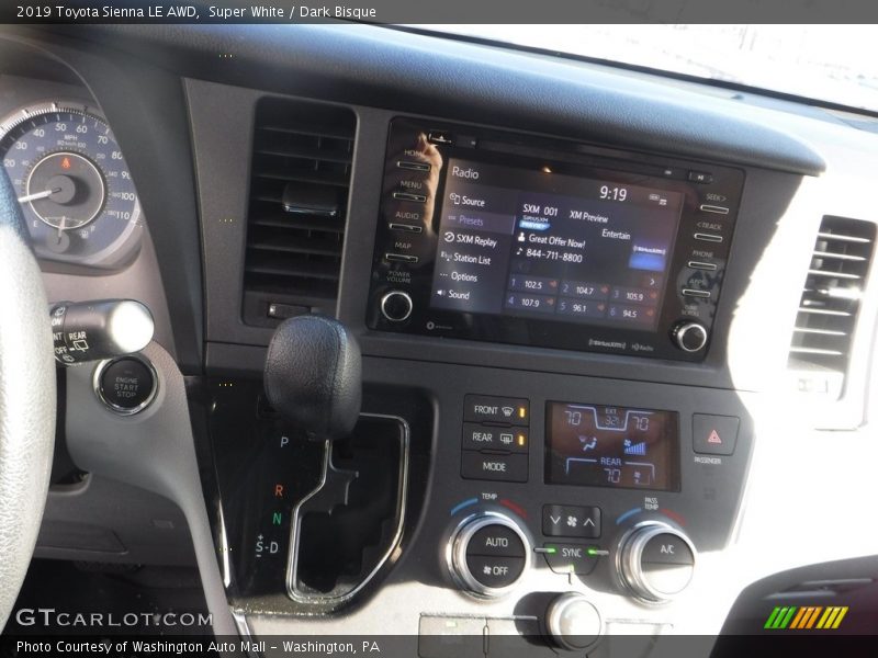 Super White / Dark Bisque 2019 Toyota Sienna LE AWD