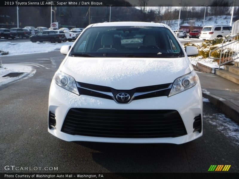 Super White / Dark Bisque 2019 Toyota Sienna LE AWD