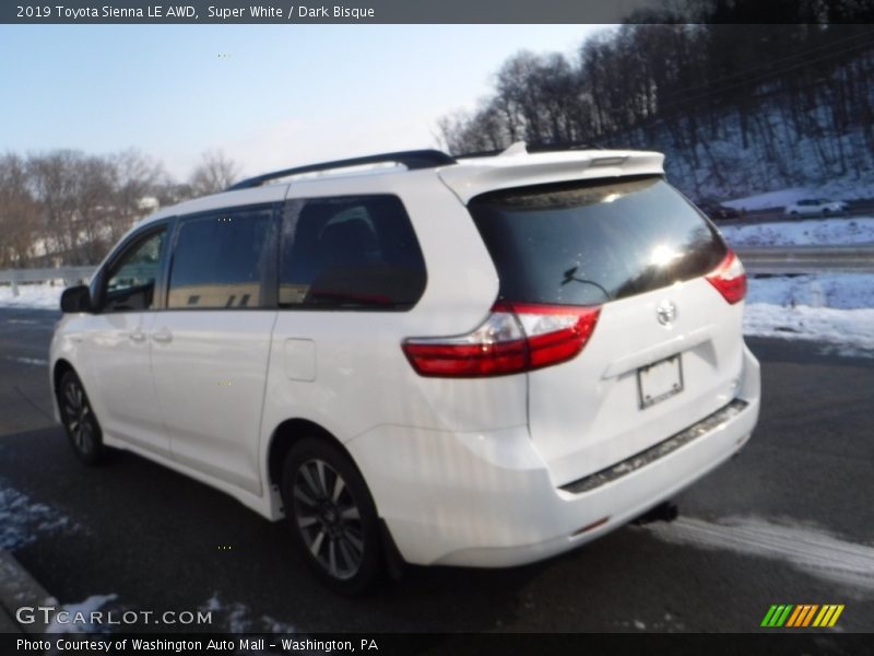 Super White / Dark Bisque 2019 Toyota Sienna LE AWD