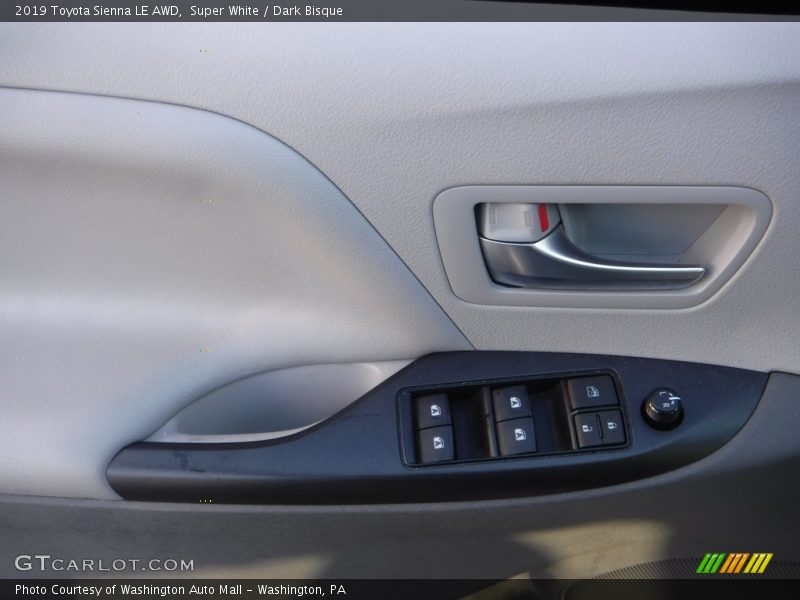 Super White / Dark Bisque 2019 Toyota Sienna LE AWD