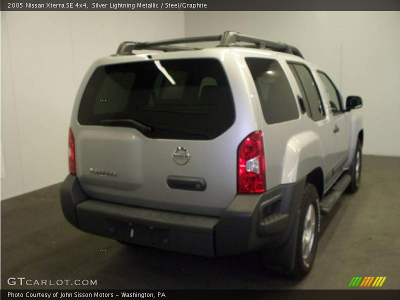 Silver Lightning Metallic / Steel/Graphite 2005 Nissan Xterra SE 4x4