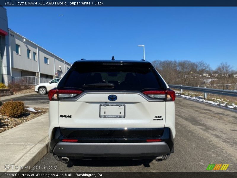 Super White / Black 2021 Toyota RAV4 XSE AWD Hybrid