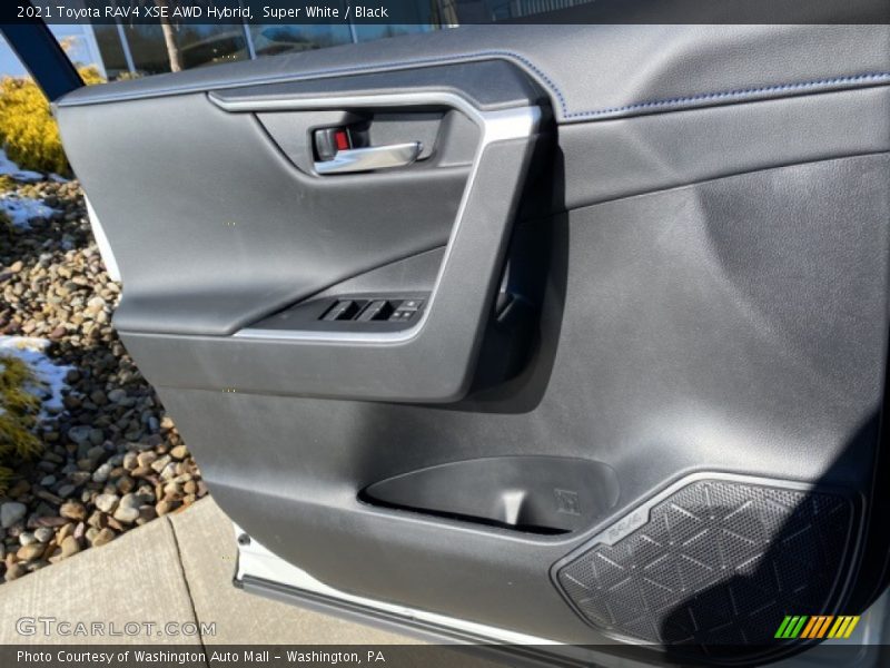 Super White / Black 2021 Toyota RAV4 XSE AWD Hybrid