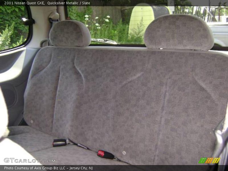 Quicksilver Metallic / Slate 2001 Nissan Quest GXE