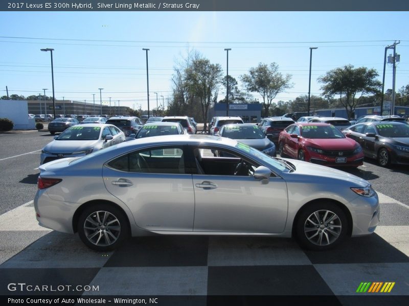 Silver Lining Metallic / Stratus Gray 2017 Lexus ES 300h Hybrid