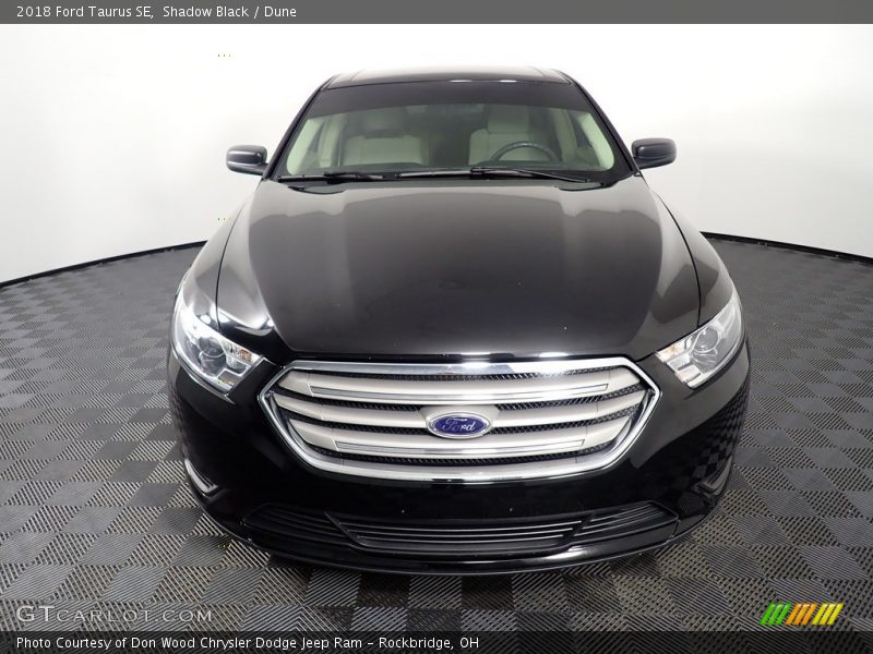 Shadow Black / Dune 2018 Ford Taurus SE
