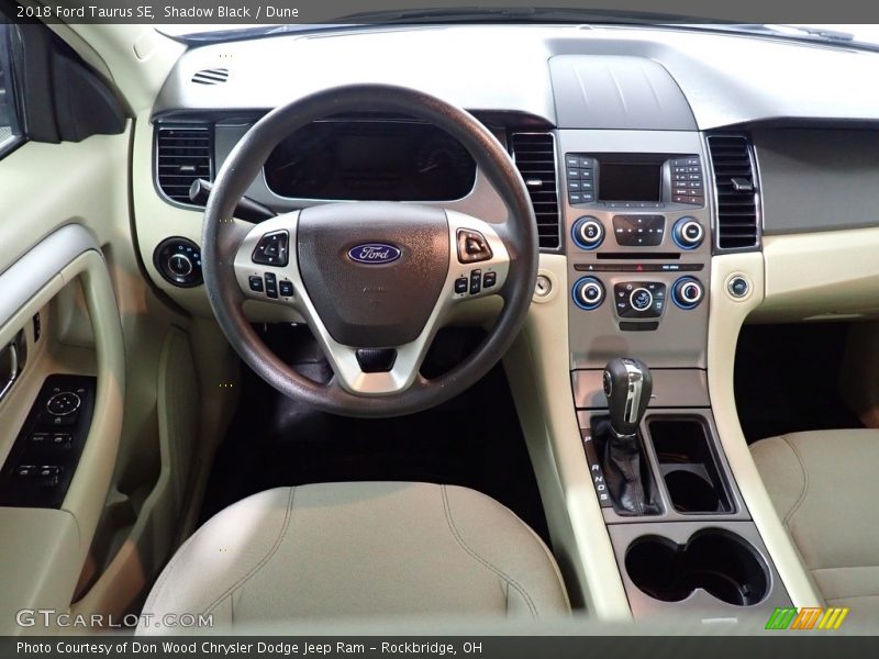 Shadow Black / Dune 2018 Ford Taurus SE