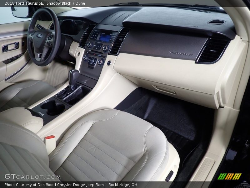 Shadow Black / Dune 2018 Ford Taurus SE