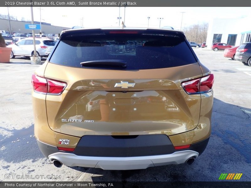 Sunlit Bronze Metallic / Jet Black 2019 Chevrolet Blazer 3.6L Cloth AWD