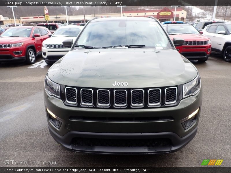 Olive Green Pearl / Black/Ski Gray 2021 Jeep Compass Latitude 4x4
