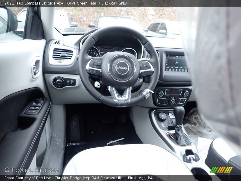 Olive Green Pearl / Black/Ski Gray 2021 Jeep Compass Latitude 4x4