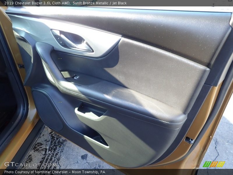 Sunlit Bronze Metallic / Jet Black 2019 Chevrolet Blazer 3.6L Cloth AWD