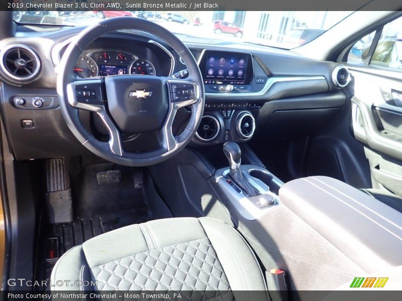 Sunlit Bronze Metallic / Jet Black 2019 Chevrolet Blazer 3.6L Cloth AWD