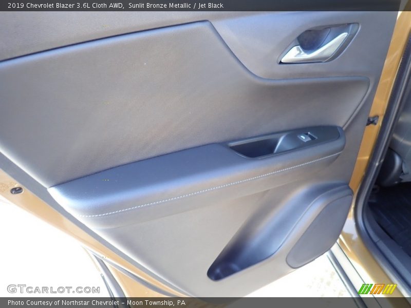 Sunlit Bronze Metallic / Jet Black 2019 Chevrolet Blazer 3.6L Cloth AWD