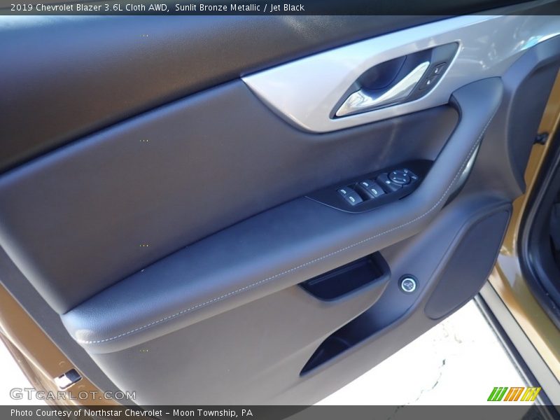 Sunlit Bronze Metallic / Jet Black 2019 Chevrolet Blazer 3.6L Cloth AWD