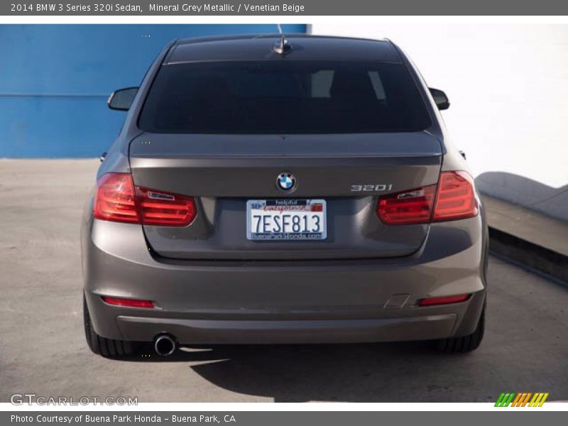 Mineral Grey Metallic / Venetian Beige 2014 BMW 3 Series 320i Sedan