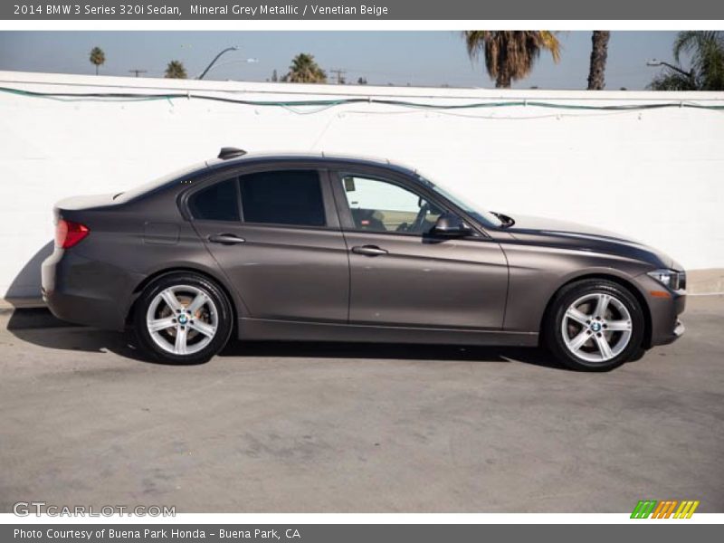Mineral Grey Metallic / Venetian Beige 2014 BMW 3 Series 320i Sedan