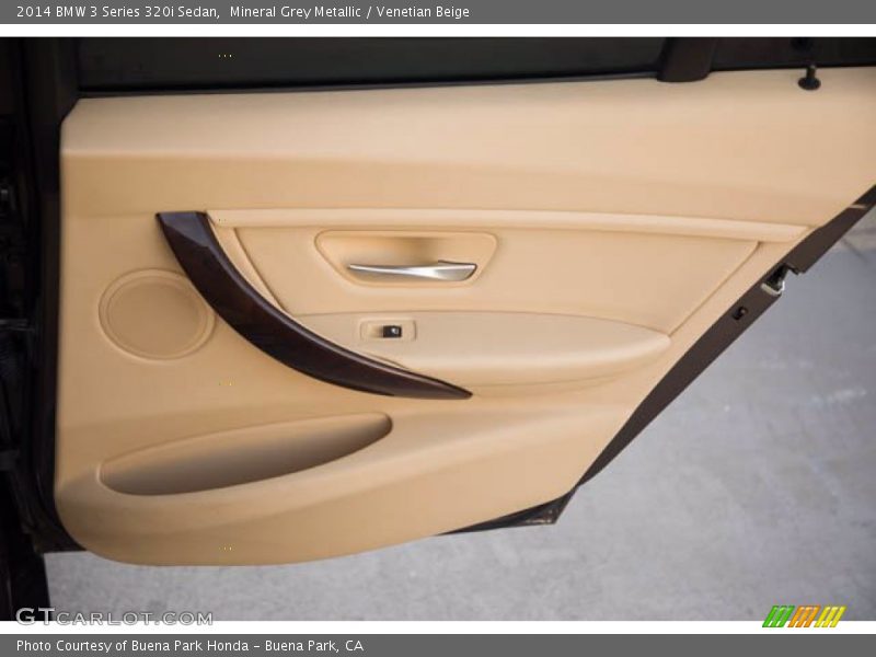 Mineral Grey Metallic / Venetian Beige 2014 BMW 3 Series 320i Sedan