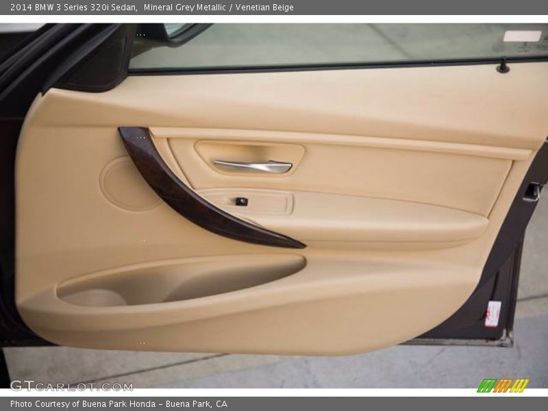 Mineral Grey Metallic / Venetian Beige 2014 BMW 3 Series 320i Sedan